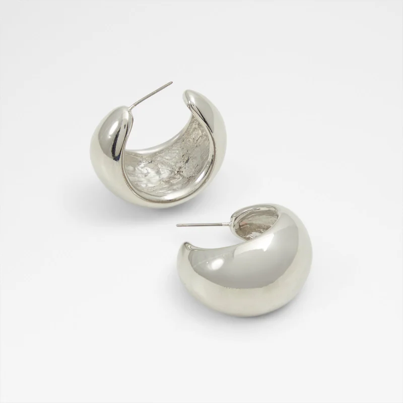 الدو Aludra  hoop earrings.